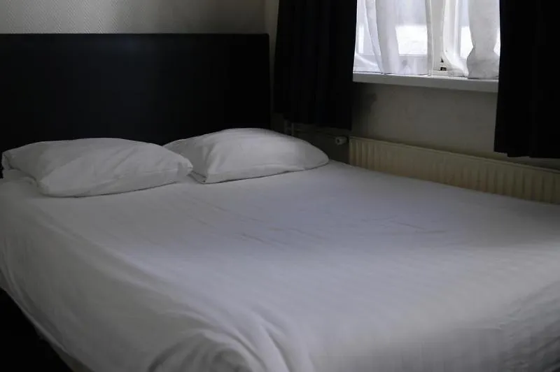 Hotel 83 Amsterdam 2*,