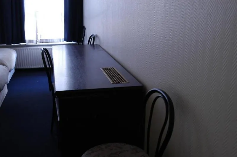 Hotel 83 Amsterdam 2*,